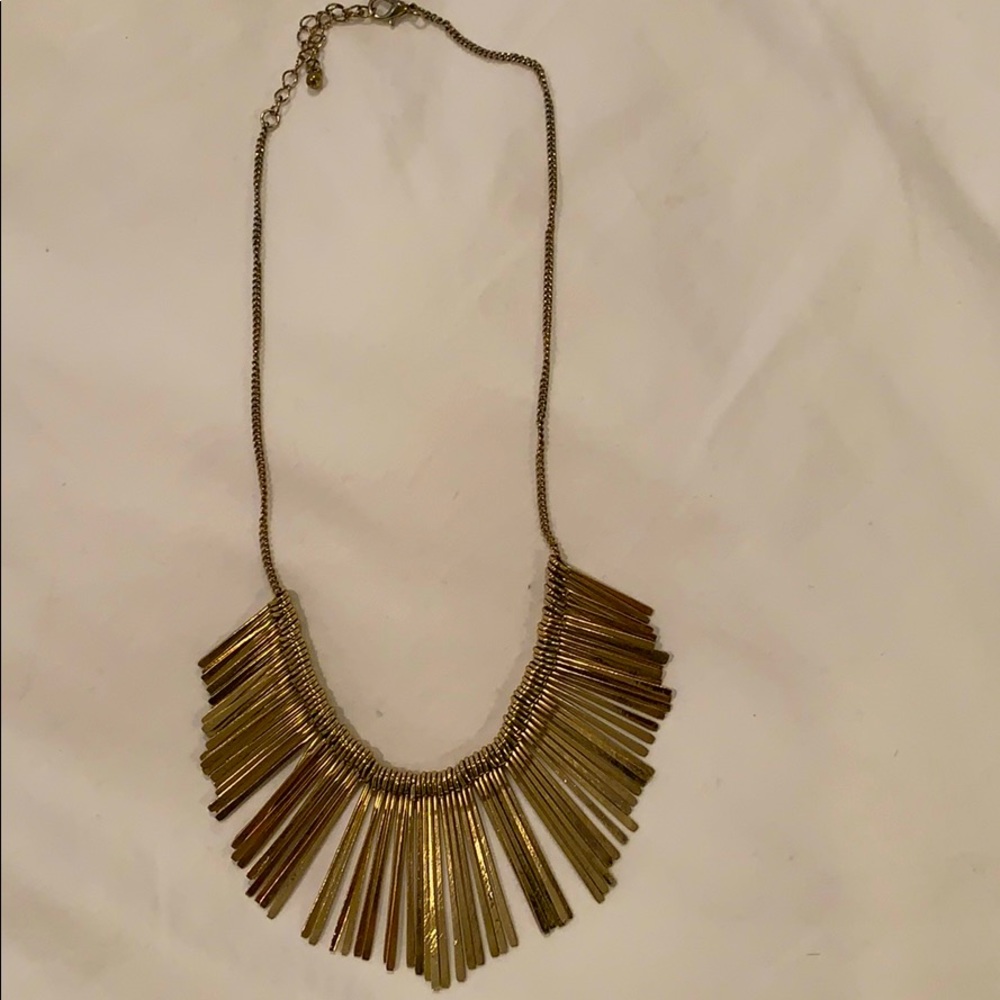 Statement necklace